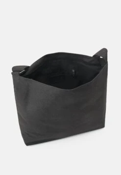 Pier One Unisex - Skulderveske - Black -Pier One 365dd127e5e942cabbd235c4762f4b89