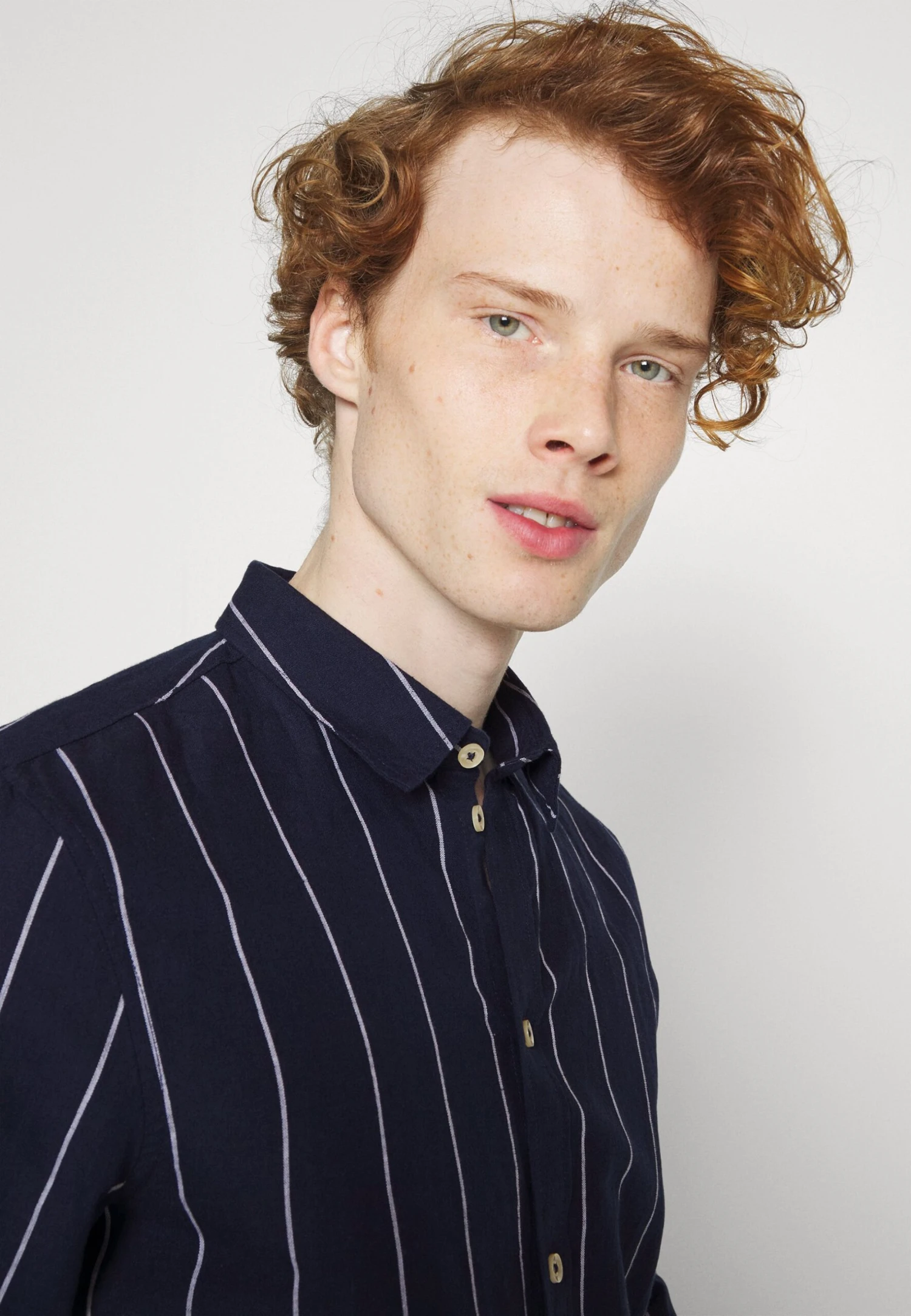 Pier One Linen Mix Stripe - Skjorte - Dark Blue 6 Pier One Linen Mix Stripe - Skjorte - Dark Blue - Bilde 4