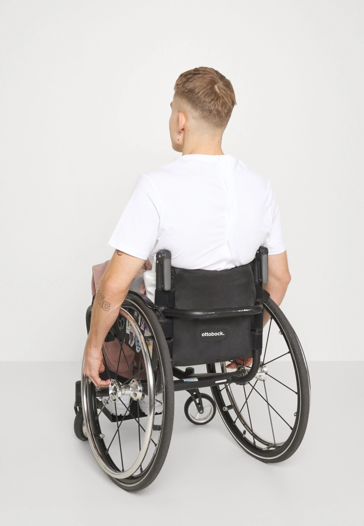 Pier One T-Shirts Med Print - White 6 Pier One T-Shirts Med Print - White - Bilde 4