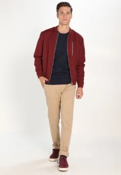 Pier One Basic Crewneck - Strikkegenser - Dark Blue -Pier One 7ad4999b55694a08bc803f1aa53968f9