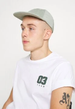 Pier One T-Shirts Med Print - White 21 Pier One T-Shirts Med Print - White -Pier One 87c4702e7cbc4148a48f7aef34d3c8e9