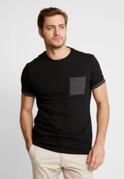 Pier One T-Shirts Med Print - Black