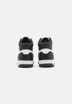 Pier One Høye Joggesko - White -Pier One c7d42de382f643bcb7b8e5bacedab58d