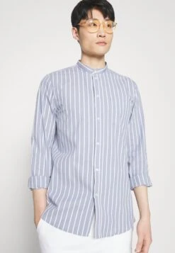 Pier One Muscle Fit Stand- Skjorte - Blue -Pier One c95aee840d27425d93f7825c3cd7c13d