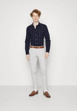 Pier One Linen Mix Stripe - Skjorte - Dark Blue 9 Pier One Linen Mix Stripe - Skjorte - Dark Blue -Pier One d8d297b2c01442beb06eab0630216764