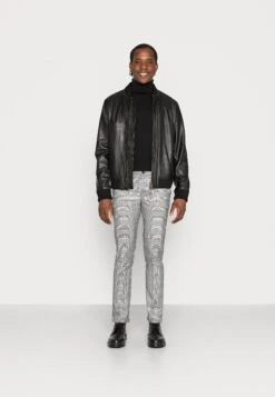 Pier One Chinos - Light Grey 8 Pier One Chinos - Light Grey -Pier One efc5a4839d4e4a53ac2a4791da783e44